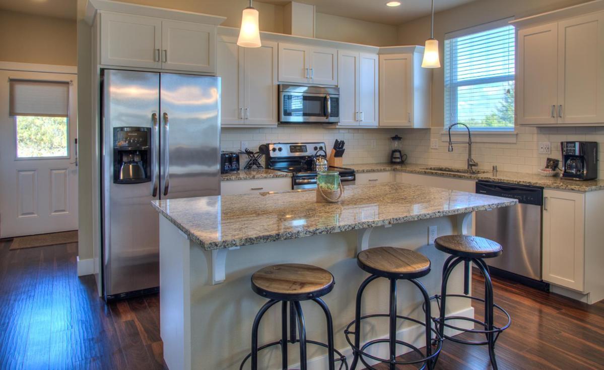 Salty Paws Villa Ocean Shores Dış mekan fotoğraf